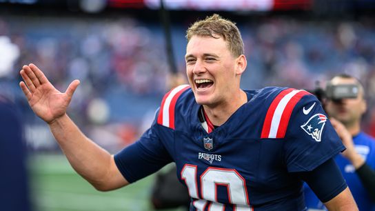 Bedard: Mac Jones gets his signature win as Patriots upset Bills taken at Gillette Stadium (Patriots)